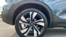 Volvo XC40 2.0 B3P Ultra Dark 5dr Auto Petrol Estate